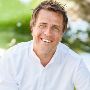 Gifted Healing Facilitator, Life Coach, and Author, Yves Nager, Offers Workshops Inspired by His New Book, Hawaiian Rebirth