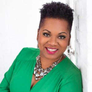 Amazing Women Network Founder, Bonita Owens Reveals How To Make The Transition From Solopreneur To CEO on Influencers Radio